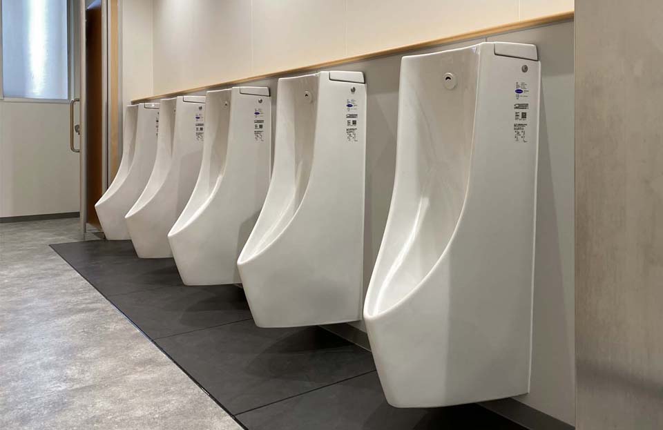 大富士中学校様　トイレリノベーション